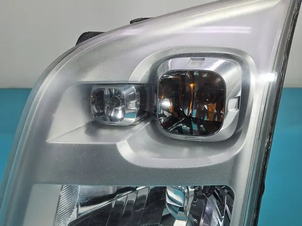 Phare gauche OEM IMPRK1546061 pour Ford Transit MK7 image 3