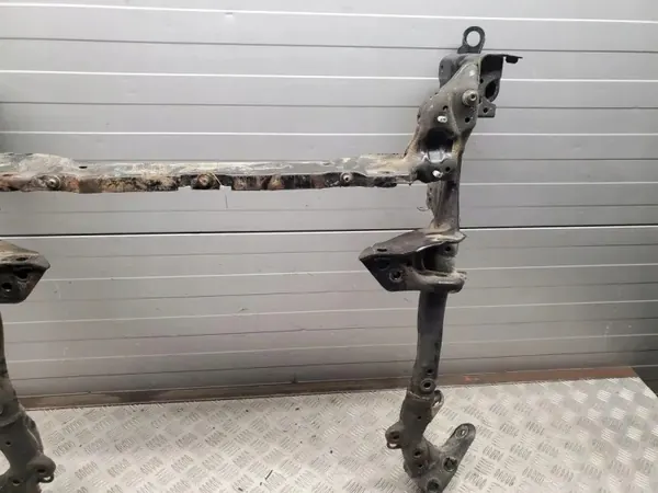 Audi A7 S7 Framhjulsram OEM 4H0399361B - Begagnad image 4