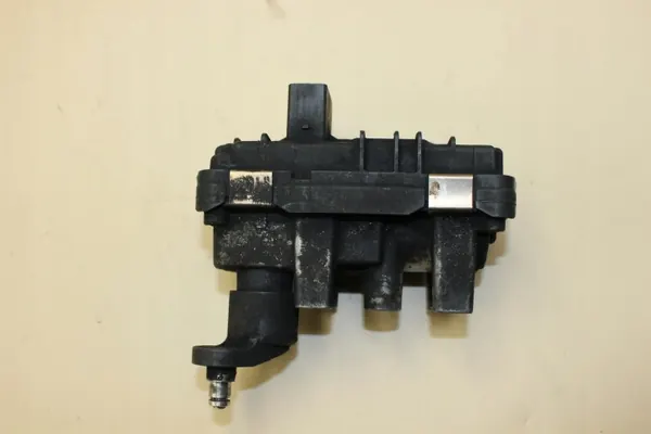 Actuador Turbo OEM 797863-0071 - Hella Usado image 8