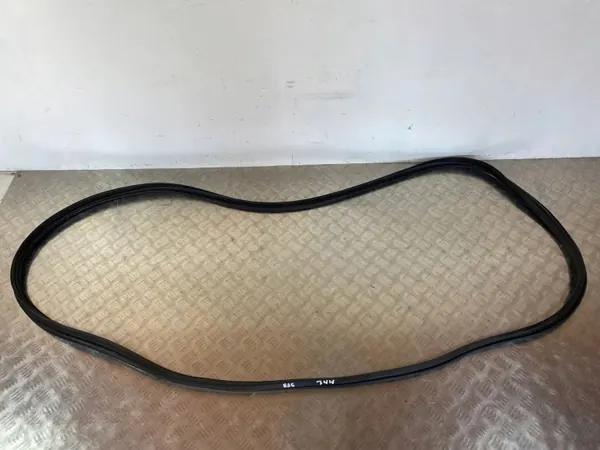 Junta maletero Honda HR-V OEM FOB38939 - Usado image 2