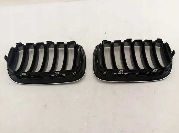 BMW X3 F25 Front Grill 51117210725 image 4