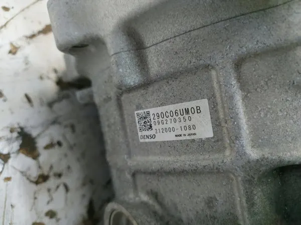 Pièce Nissan OE 290c06um0b - Composant OEM d'occasion image 6
