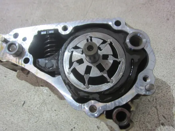 BMW OEM 11417613549 Ölpumpe für N55 Motor image 8