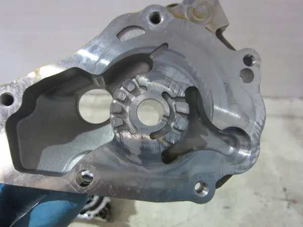 BMW OEM 11417613549 Ölpumpe für N55 Motor image 9