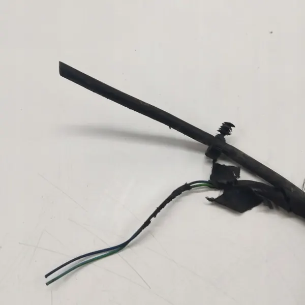 Harness de calentamiento boquillas lavaparabrisas OEM 2T1T-14297 AD image 8