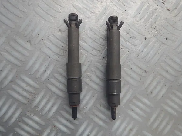 Injetor AUDI A4 A3 VW GOLF 1.9 TDI 028130210T image 1