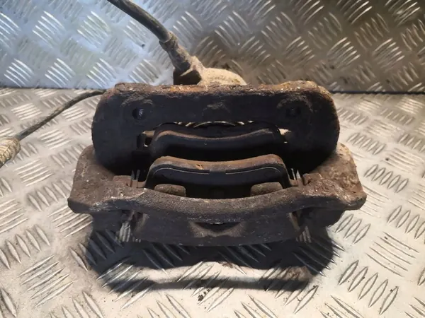 Mercedes-Benz C W203 Oikea Etujarrusatula OEM image 4