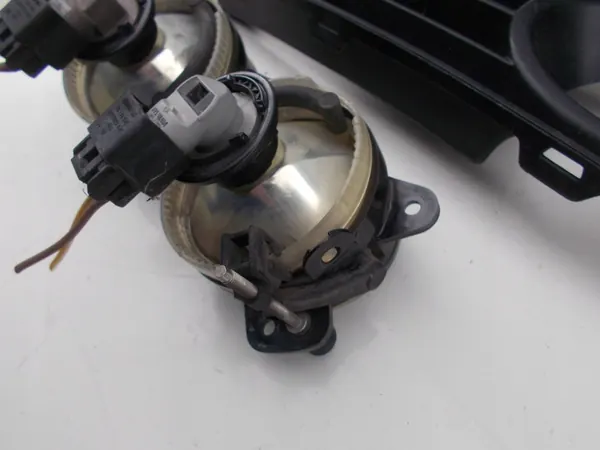 Copertura Griglia Paraurti VW Polo 9N3 Destra image 8