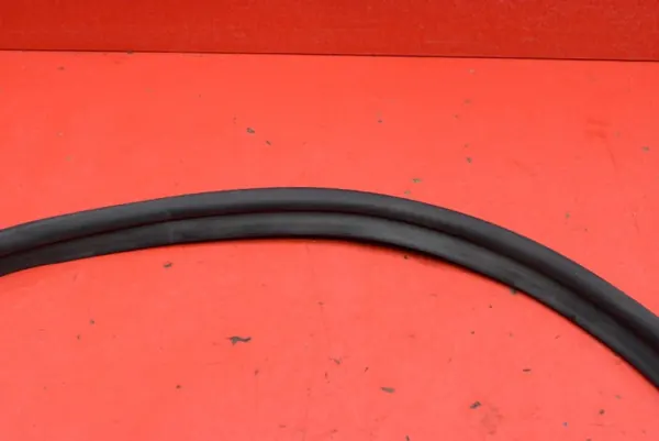 Achterklepafdichting 81761-R2000 Kia Sportage 5 21-25 image 4