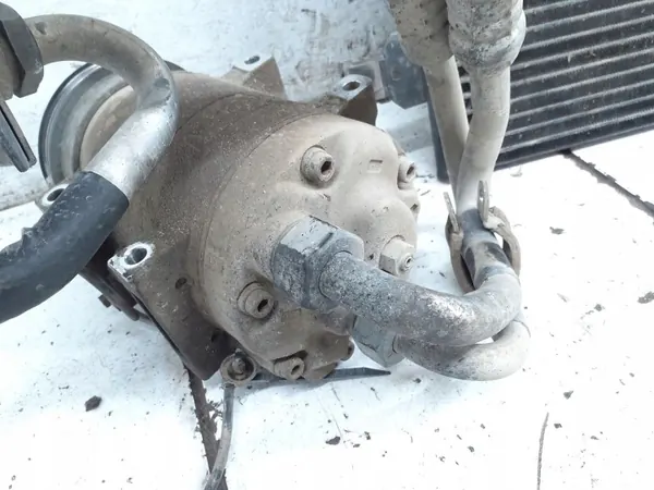 Compresseur Climatisation Volkswagen OEM 8D0260805D Occasion image 3