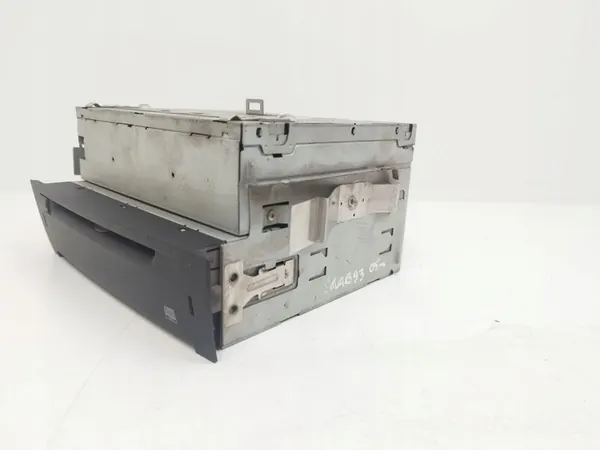 2004 Saab 9-3 Ver2 Changeur CD/DVD YS3729 image 4