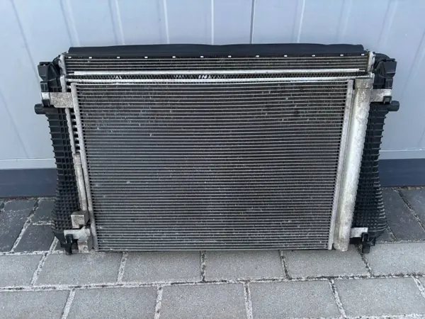 Waterradiator OEM 5wA121251H voor VW Tiguan 2.0 TSI image 2