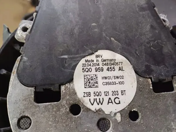 Ventilador do radiador OEM 5Q0959455AL para Passat B8 image 3