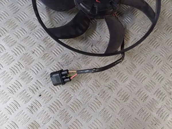 Ventilador do radiador OEM 5Q0959455AL para Passat B8 image 5
