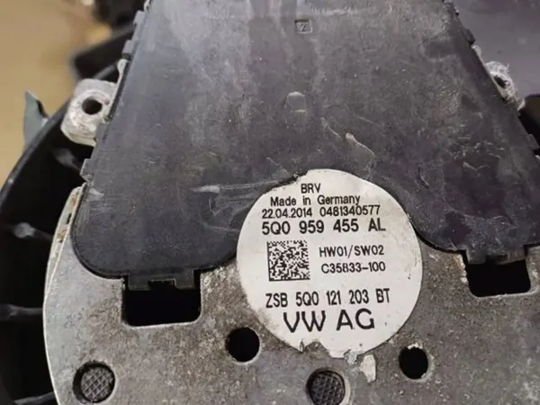 Ventilador do radiador OEM 5Q0959455AL para Passat B8 image 6