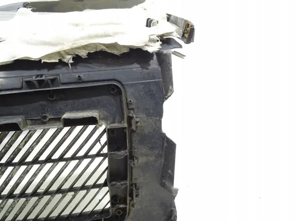 Gebruikte voor rechter wielkast Peugeot 308 II OEM 9811870980 image 5