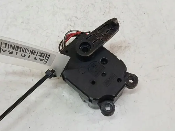 Motor de compuerta calefacción OEM A25601B3801001 Renault Fluence image 3