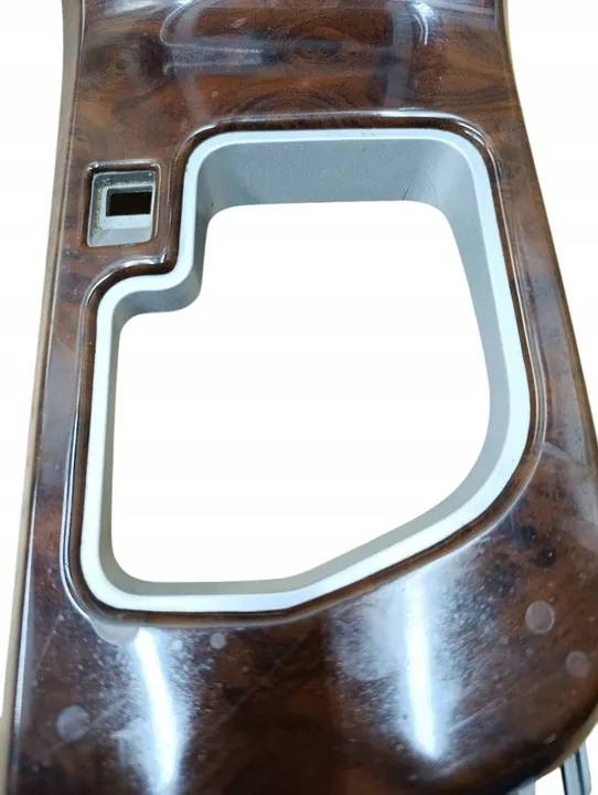 Gear Shift Frame Center Toyota Sequoia (XK60) 588220C040 image 5