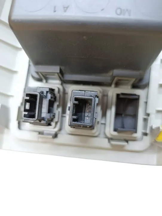 Gear Shift Frame Center Toyota Sequoia (XK60) 588220C040 image 8