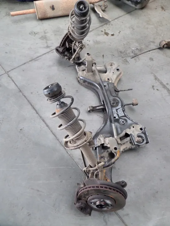 Telaio Sospensione Anteriore VW Up 2011- image 3