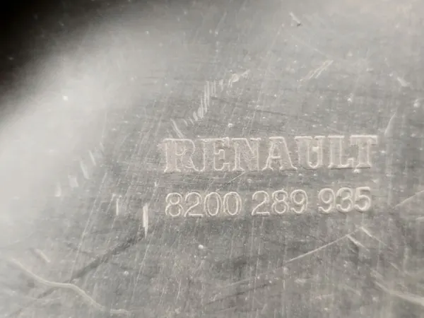 Renault Clio III 2008 Etuvasen lokasuoja image 4
