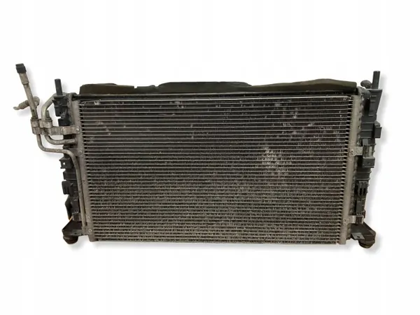 Ford Focus C-MAX Vesijäähdytin OEM 3M5H8C607RE image 2
