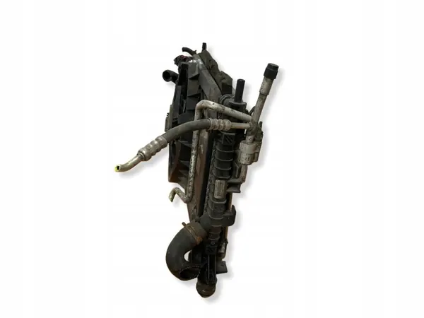 Ford Focus C-MAX Vesijäähdytin OEM 3M5H8C607RE image 4