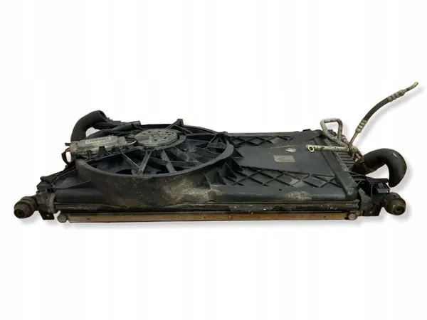 Ford Focus C-MAX Vesijäähdytin OEM 3M5H8C607RE image 5