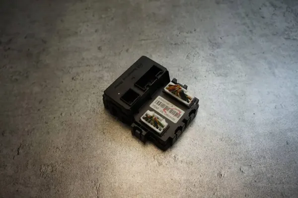 Lichtregelmodule OEM 8750021120 voor SsangYong Rodius II image 2