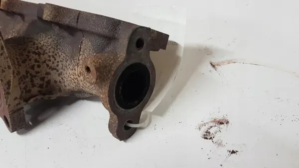 Coletor de escape Mazda OE usado OEM R2BF image 3