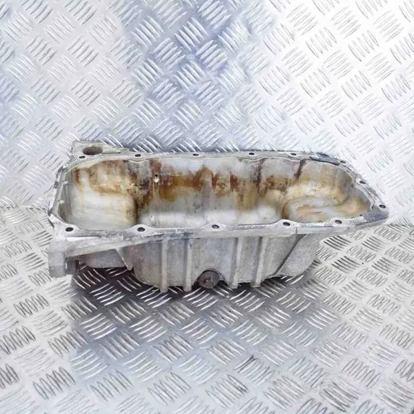 Ford Fiesta 2012 Oljetank image 3