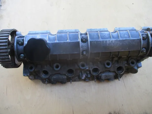 Couvercle de vilebrequin Renault Kangoo 1.9D OEM image 1