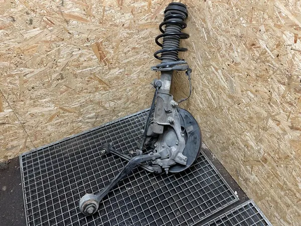 Chevrolet Camaro Mozzo ruota anteriore 20951300 2014 Lato sinistro image 2