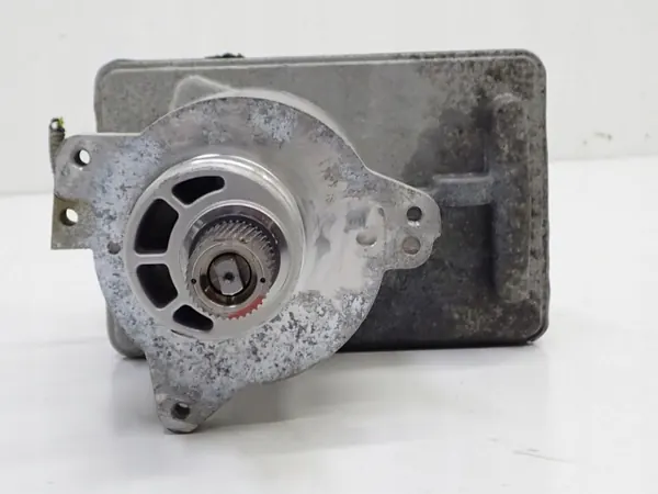 Tesla Model Y Motor OEM GE80221R11 Gebraucht image 7