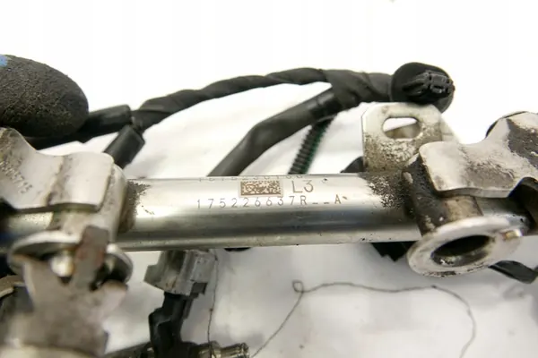 Renault OE Riel de combustible 175226637R image 2