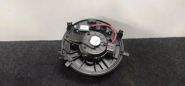 Verwarming VW TOURAN (5T1) 2.0L diesel 2017 image 3