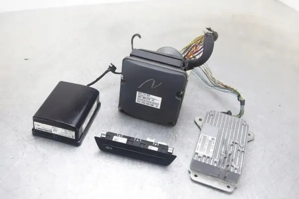 Käytetty BMW-tutka OEM 6851378 5 Touringille image 2