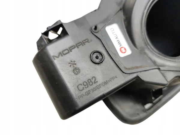 Jeep Renegade polttoainelukko OEM 876 (2014-2018) image 4