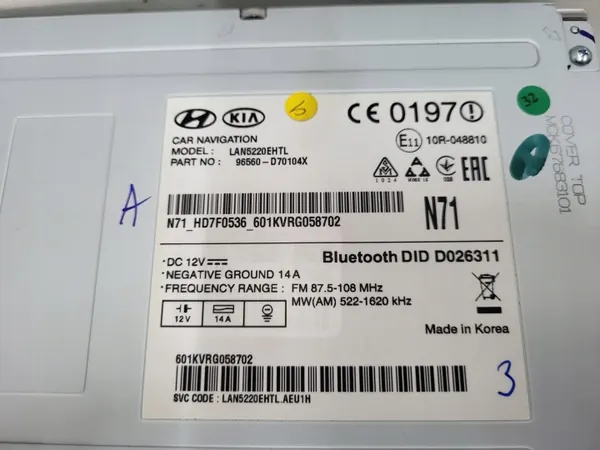 Hyundai Tucson II/III 16r Radio Navigaatio OEM 96560-D70104X image 5