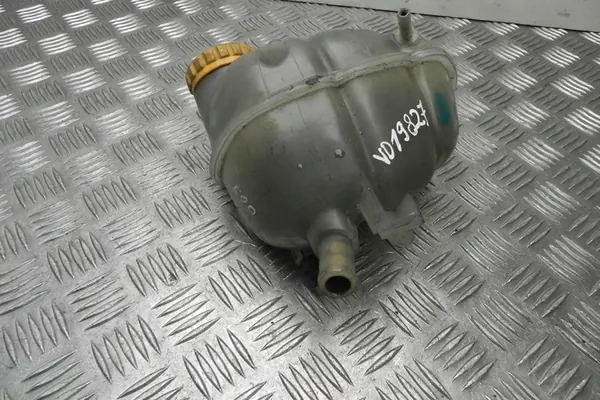 Koelvloeistof expansietank SAAB 9-5 90499749 image 3