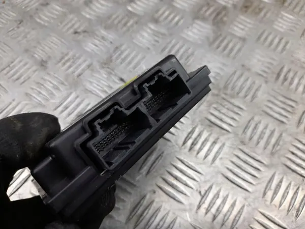 Unidad de Control Cadillac CTS OEM 13592206 - Usado image 3