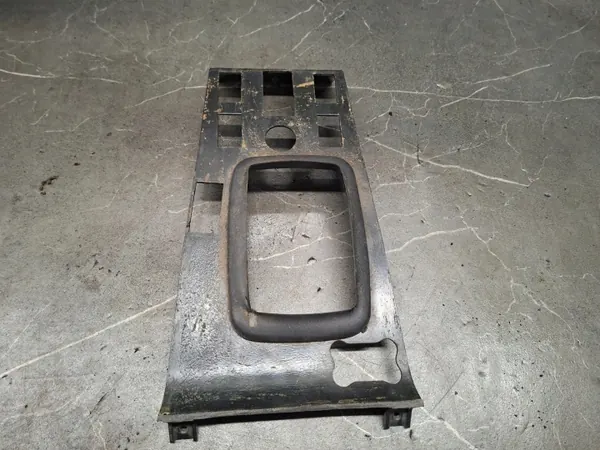 OEM 1166830036 Schalthebelabdeckung Mercedes W116 image 2