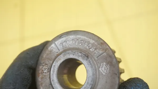 Polttoainepumpun hammaspyörä OEM K9K608 Renault 1.5 DCI image 3