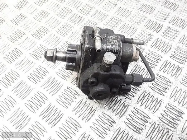 Brandstofpomp Ford Transit 2007 2400tdci OEM 6c1q9b395bb image 3