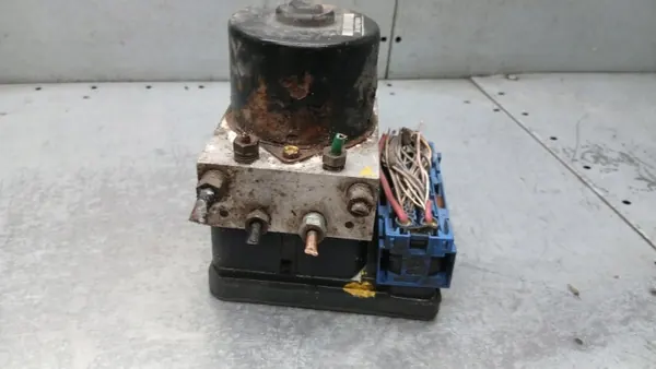 ABS-pomp OEM 00002531E0 voor Renault Laguna II 1.8B image 2