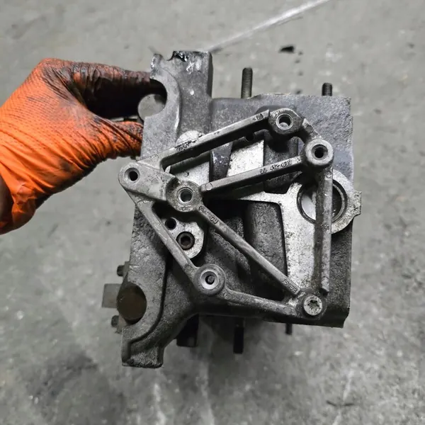 Opel Tigra A Zylinderkopf R90400186 image 4