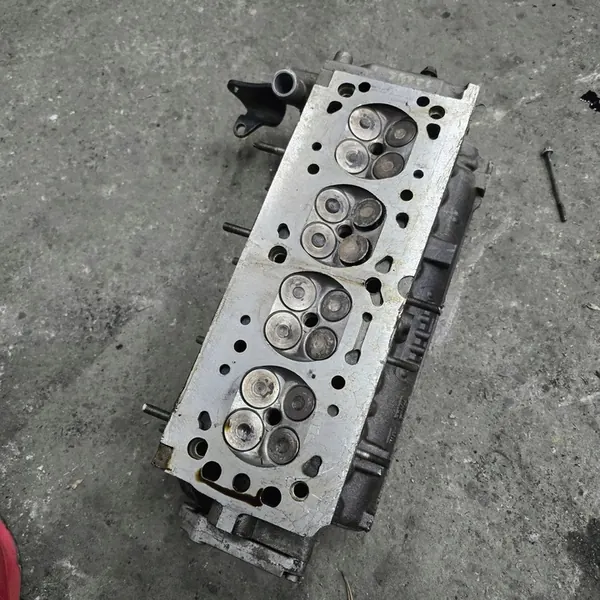 Opel Tigra A Zylinderkopf R90400186 image 5