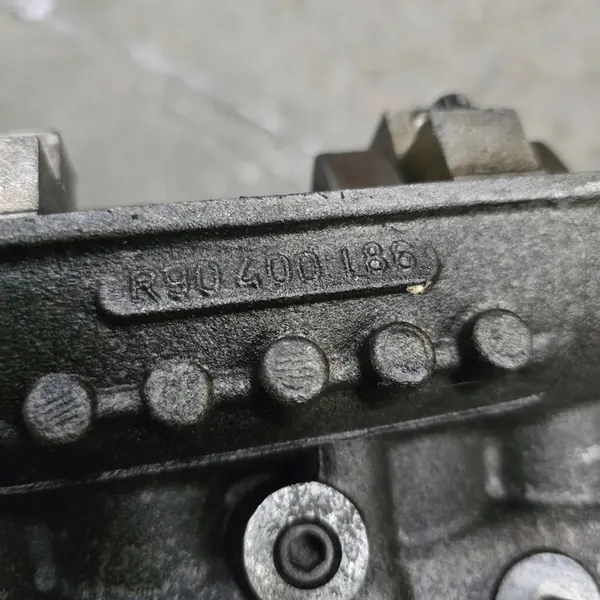 Opel Tigra A Zylinderkopf R90400186 image 6