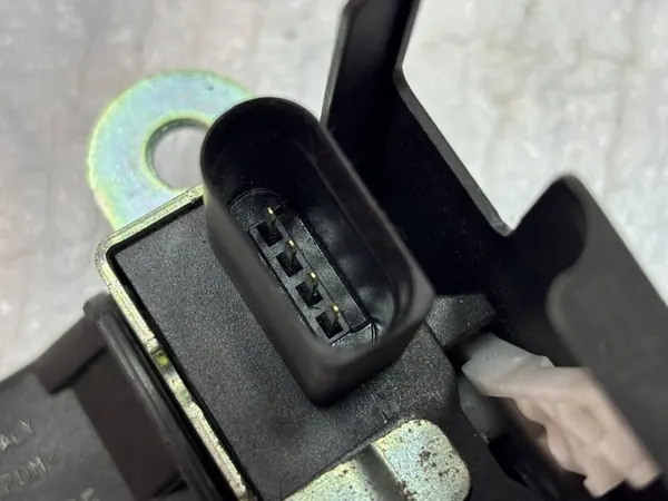 Baklucka Lås Volkswagen Caddy 2017 image 4