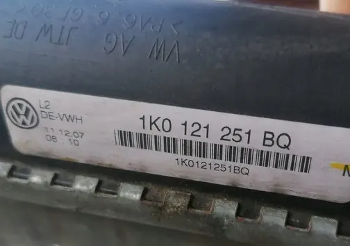 VW SKODA SEAT AUDI Vattensradiator 1k0121251BQ image 2